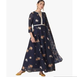 NWT Indya brand Navy Floral Kurta with attached dupatta size small